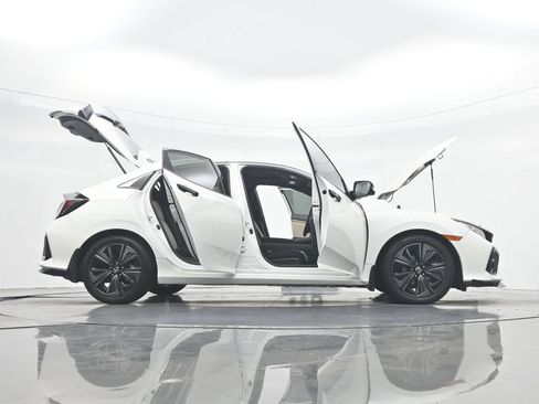 Used 2018 Honda Civic EX image 48