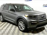 Certified 2024 Ford Explorer Limited image 3