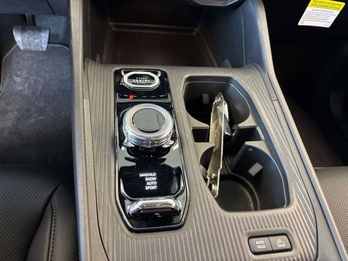 New 2026 Jeep Cherokee Limited image 12