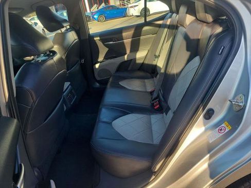 Certified 2018 Toyota Camry XLE image 21