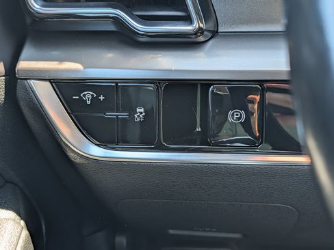 Certified 2023 Kia Sportage EX AWD/4WD image 26
