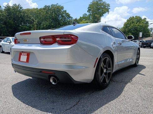 Used 2019 Chevrolet Camaro LT RWD image 6