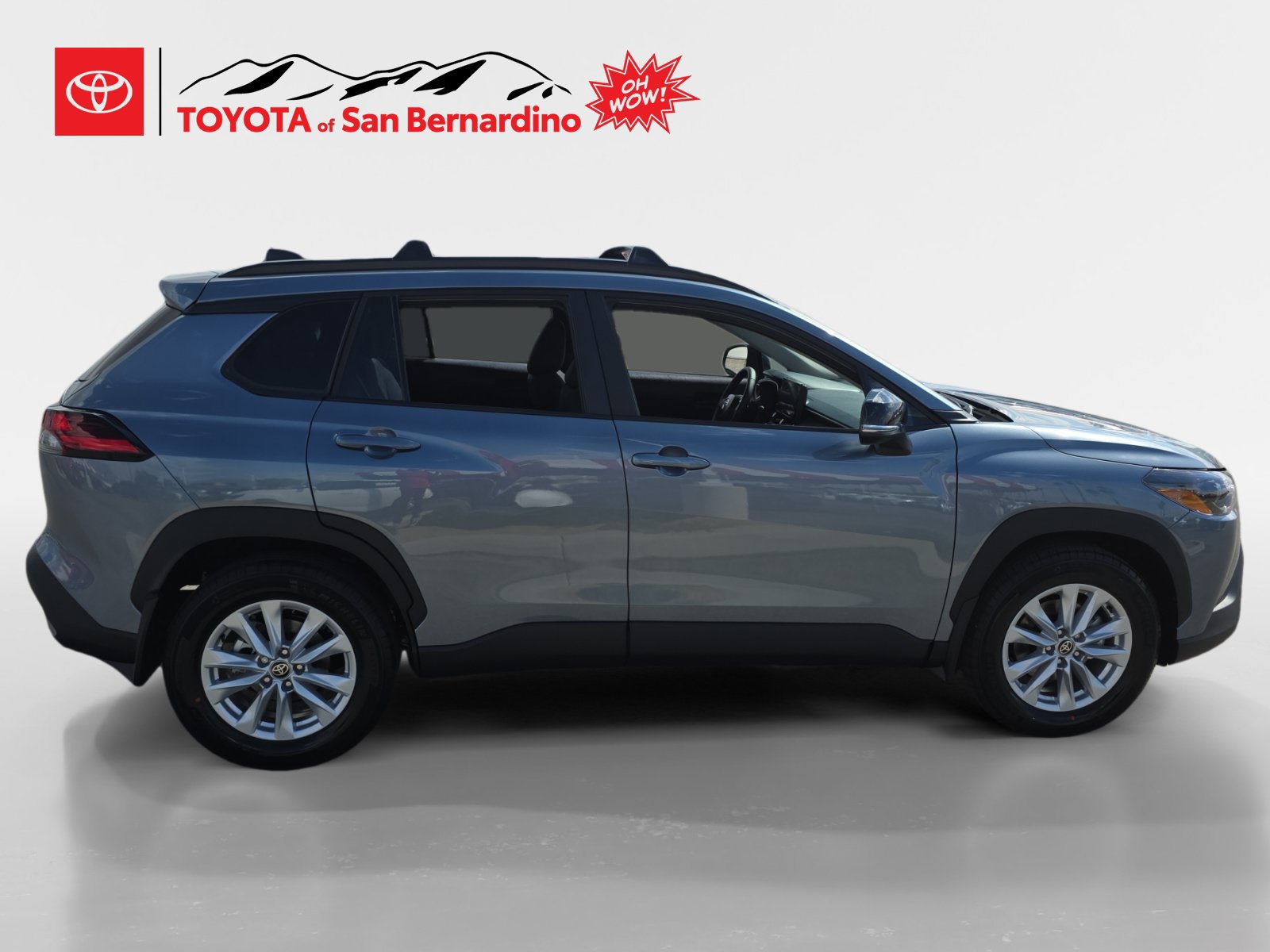 New 2026 Toyota Corolla Cross LE w/ Moonroof Package FWD image 6