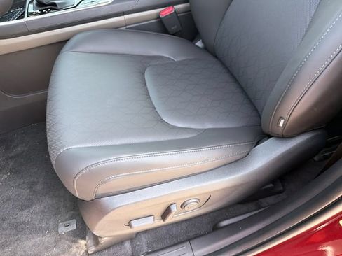 New 2026 Kia Carnival EX FWD image 18