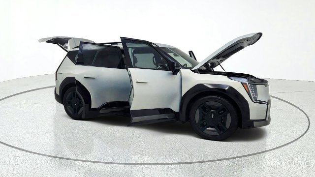 Used 2024 Kia EV9 GT-Line AWD/4WD image 20