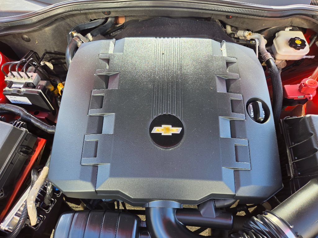 Used 2013 Chevrolet Camaro LS RWD image 30