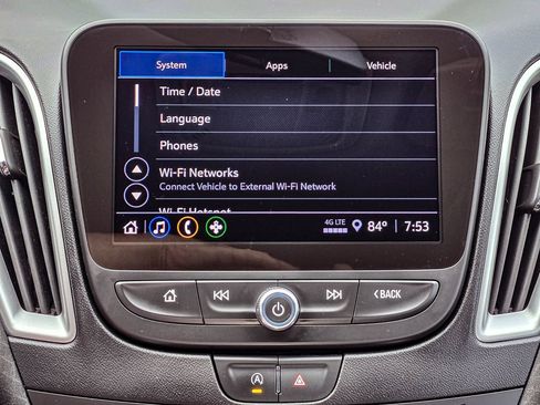 Used 2022 Chevrolet Malibu LS FWD image 16
