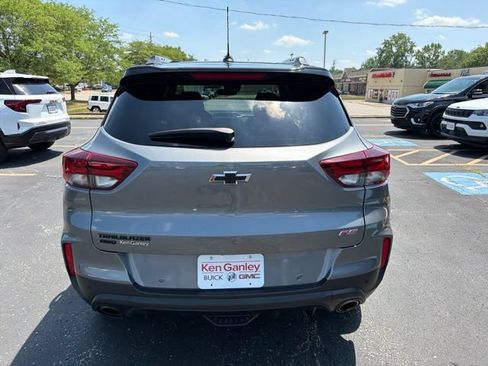 Used 2021 Chevrolet TrailBlazer RS w/ Sun and Liftgate Package AWD/4WD image 5