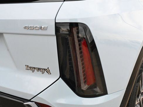 New 2026 Cadillac Optiq Sport 1 image 22