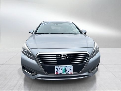 Used 2016 Hyundai Sonata Limited FWD image 2