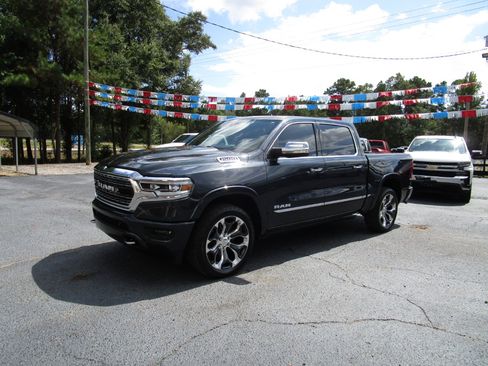 Used 2019 RAM 1500 Limited image 2