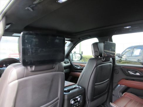Used 2023 GMC Yukon Denali Ultimate image 33