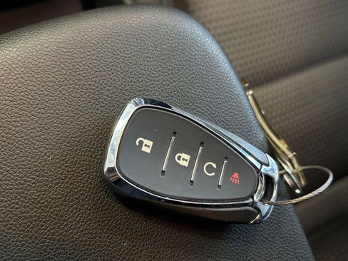 Used 2025 Chevrolet Trax LT image 21