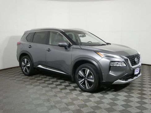 Used 2022 Nissan Rogue Platinum w/ Head-Up Display Package image 1