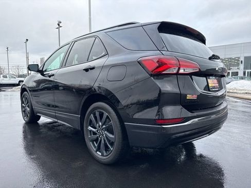 Used 2023 Chevrolet Equinox RS w/ RS Leather Package image 5