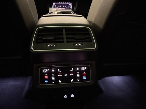 Certified 2023 Audi e-tron Prestige w/ Prestige Package AWD/4WD image 30
