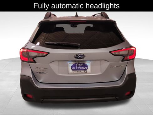 Certified 2023 Subaru Outback Premium image 5