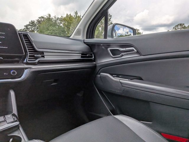 Used 2024 Kia Sportage EX FWD image 15