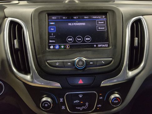Used 2020 Chevrolet Equinox LT AWD/4WD image 25