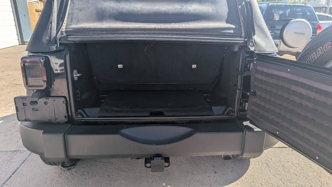 Used 2012 Jeep Wrangler Sport AWD/4WD image 12