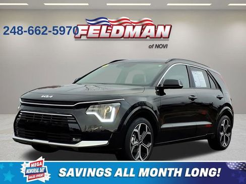 Used 2024 Kia Niro EX Touring FWD image 1