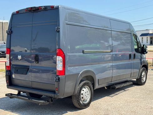 Used 2018 RAM ProMaster 2500 FWD image 6