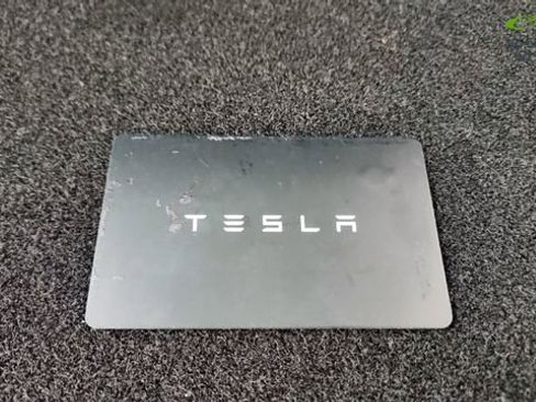 Used 2026 Tesla Model Y Long Range RWD image 58