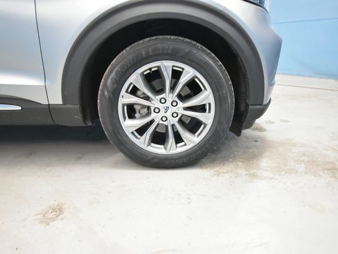 Used 2022 Ford Explorer Limited w/ Equipment Group 301A image 41