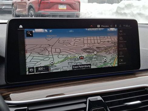 Used 2022 BMW 530i xDrive w/ Premium Package image 16