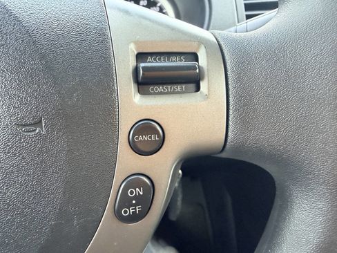 Used 2011 Nissan Sentra 2.0 S FWD image 12