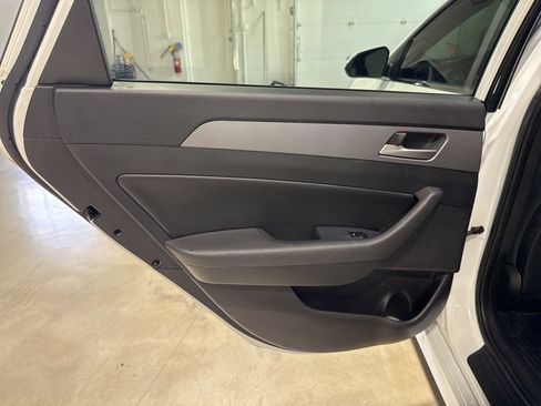Used 2018 Hyundai Sonata SEL FWD image 30