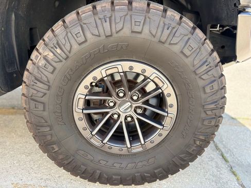 Used 2019 Ford F150 Raptor w/ Equipment Group 802A Luxury AWD/4WD image 12