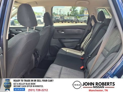 Used 2025 Nissan Rogue SV AWD/4WD image 9