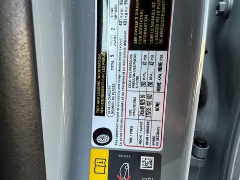 Used 2024 BMW i5 eDrive40i w/ Executive Package image 20