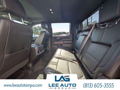 Used 2020 Chevrolet Silverado 1500 High Country w/ Technology Package AWD/4WD image 13