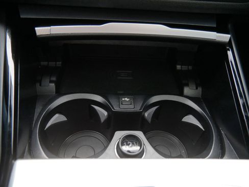 Used 2023 BMW 230i Coupe w/ Premium Package image 25