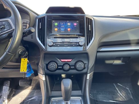 Used 2020 Subaru Forester Premium image 16