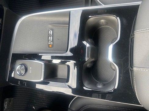 New 2026 Buick Enclave Preferred w/ LPO, Floor Liner Package image 23