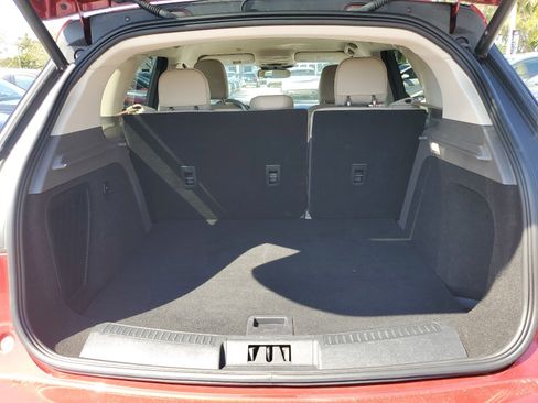 Used 2021 Lincoln Corsair Standard image 8