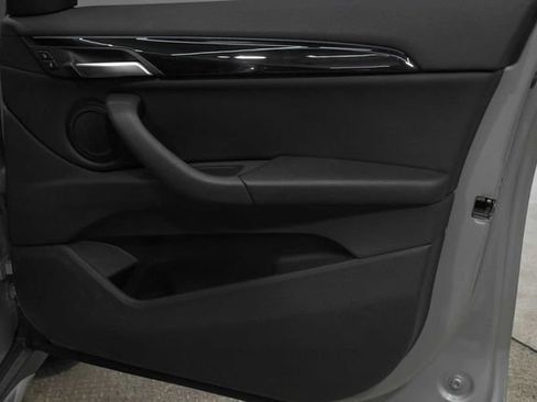 Used 2017 BMW X1 xDrive28i AWD/4WD image 12