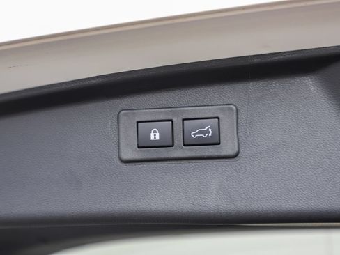 Used 2025 Subaru Outback Wilderness AWD/4WD image 39