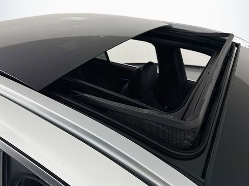 New 2026 Mercedes-Benz GLC 300 image 21