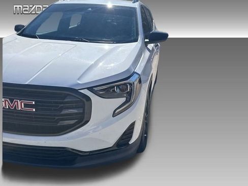 Used 2021 GMC Terrain SLE w/ Driver Convenience Package image 17