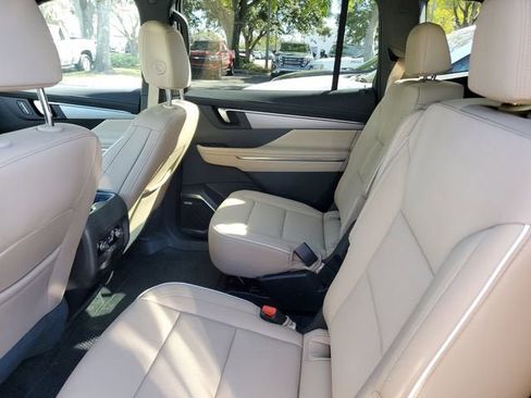 New 2026 Buick Enclave Preferred w/ Power Package image 11