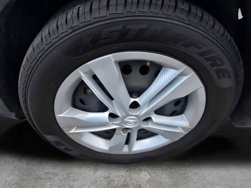 Used 2023 Nissan Kicks S image 17