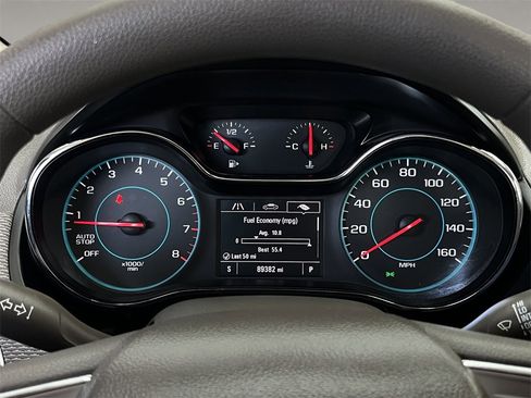 Used 2018 Chevrolet Cruze LT w/ Convenience Package image 11