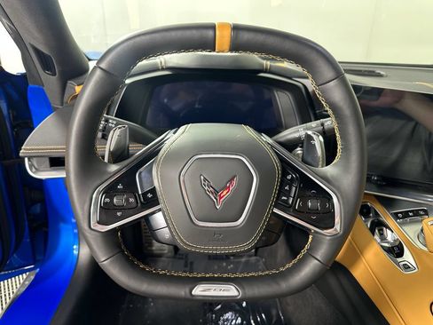 Used 2025 Chevrolet Corvette Z06 RWD image 35