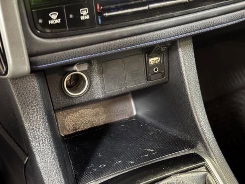 Used 2019 Toyota Corolla SE image 33