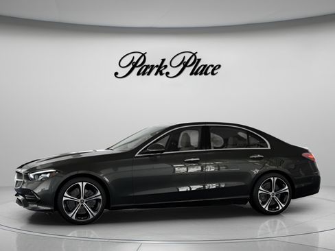 Used 2026 Mercedes-Benz C 300 Sedan image 4