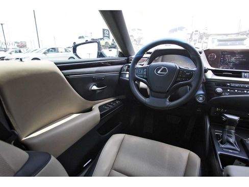 Used 2021 Lexus ES 350 w/ Premium Package FWD image 6